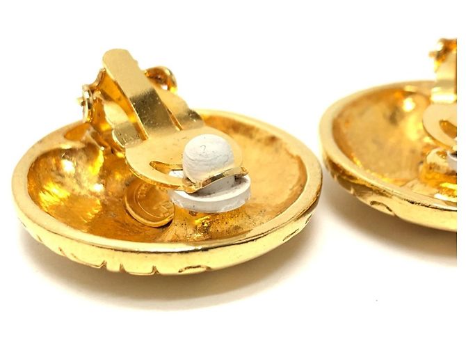 Orecchini rotondi Mademoiselle Vintage di Chanel D'oro - vista 7