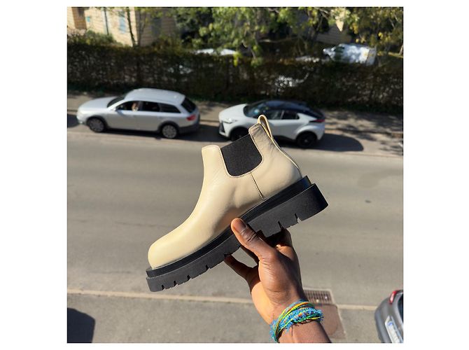 Bottas Bottega Veneta en cuir calf beige Bijouterie argentée - vue 11