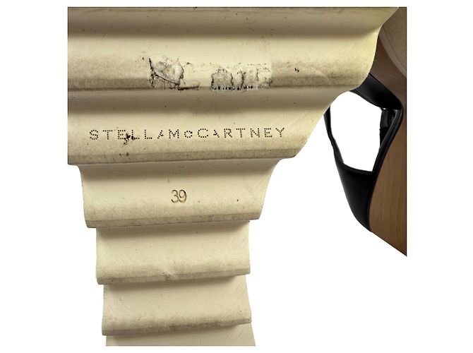 Stella Mc Cartney Sandali con zeppa Elyse in pelle nera di Stella McCartney Nero - vista 9