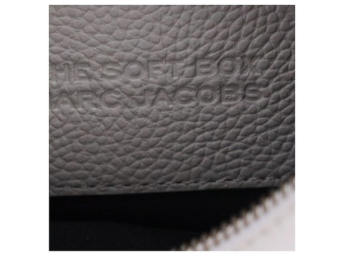 Sac à main SoftBox Colourblock de Marc Jacobs en cuir blanc et noir - vue 9