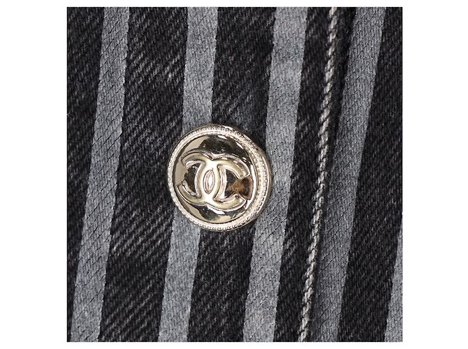Timeless  Chanel Striped Button-Down Denim Jacket in Black Cotton - view 4