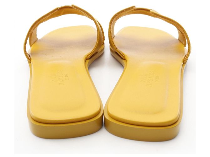 Hermès Sandali Hermes Oran Vau Epsom Giallo - vista 9