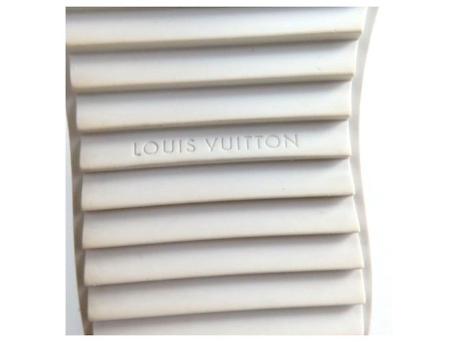 Baskets en cuir Monogram Time Out de Louis Vuitton Blanc - vue 14