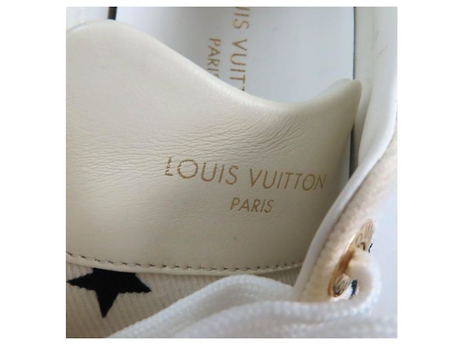 Baskets en cuir Monogram Time Out de Louis Vuitton Blanc - vue 9