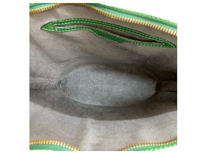 Bolsa de mão Louis Vuitton Saint Jacques em couro Epi Verde - vista 10