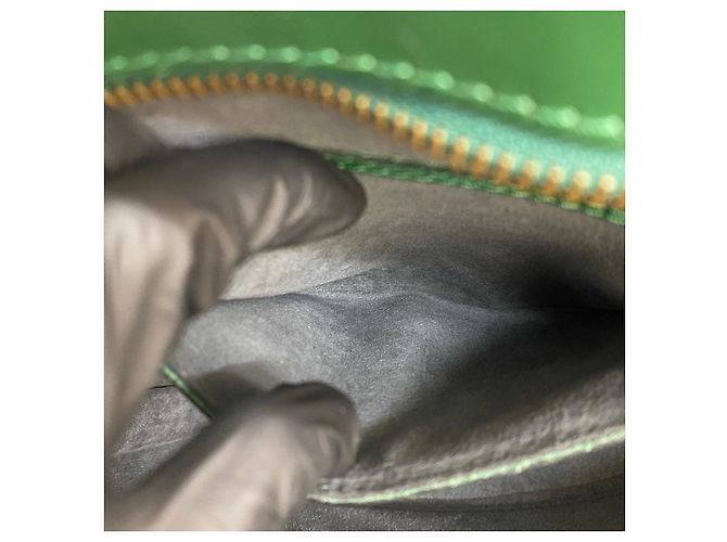 Bolsa de mão Louis Vuitton Saint Jacques em couro Epi Verde - vista 11