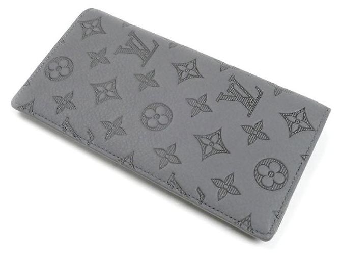 Cartera Larga Brazza Monogram Shadow de Louis Vuitton Gris - vista 2