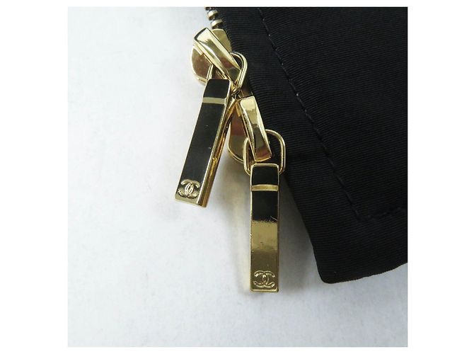 Giacca con cappuccio in seta e poliestere Chanel COCO MarkChain Nero - vista 8