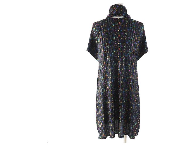 Issey Miyake PLEATS PLEASE PP23-FH345 Einteiler aus Polyester Schwarz - Ansicht 4