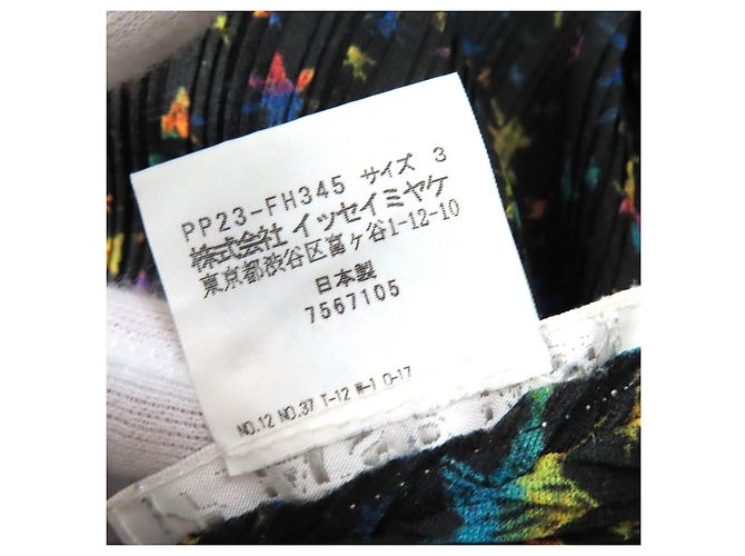 Issey Miyake PLEATS PLEASE PP23-FH345 Einteiler aus Polyester Schwarz - Ansicht 8