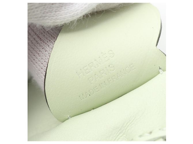 Hermès Rodeo Pegasus Annon Milo Leder Charm Grün - Ansicht 3
