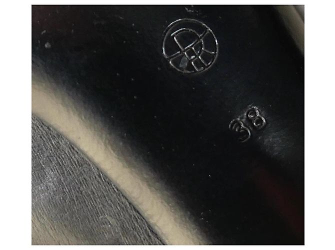 Botas Bourgeoises The Row em Couro Preto - vista 6
