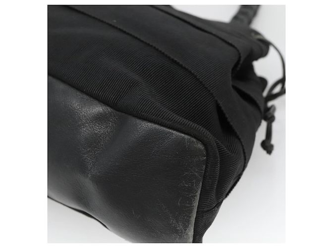 Borsa Tote Vala in Tela Nera e Oro Salvatore Ferragamo Auth bs28915 Nero D'oro - vista 15