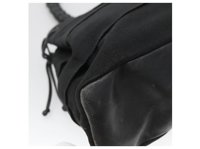 Borsa Tote Vala in Tela Nera e Oro Salvatore Ferragamo Auth bs28915 Nero D'oro - vista 16