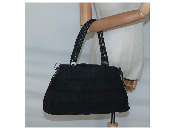Borsa Tote Vala in Tela Nera e Oro Salvatore Ferragamo Auth bs28915 Nero D'oro - vista 20