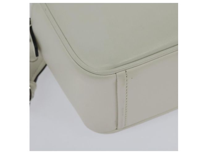 Prada Bolsa de Ombro de Couro Branca Prata Auth BA5096 Branco - vista 16