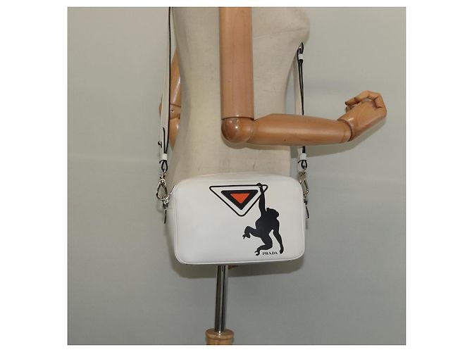 Prada Bolsa de Ombro de Couro Branca Prata Auth BA5096 Branco - vista 24