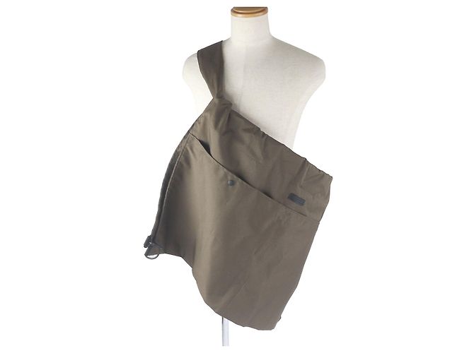 ISSEY MIYAKE UOMO KASAYA Borsa a Spalla 2 in 1 Verde Cachi - vista 2