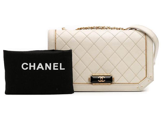 Chanel Blanco Medio Cuero Acolchado Octagonal Cierre CC Crudo - vista 13
