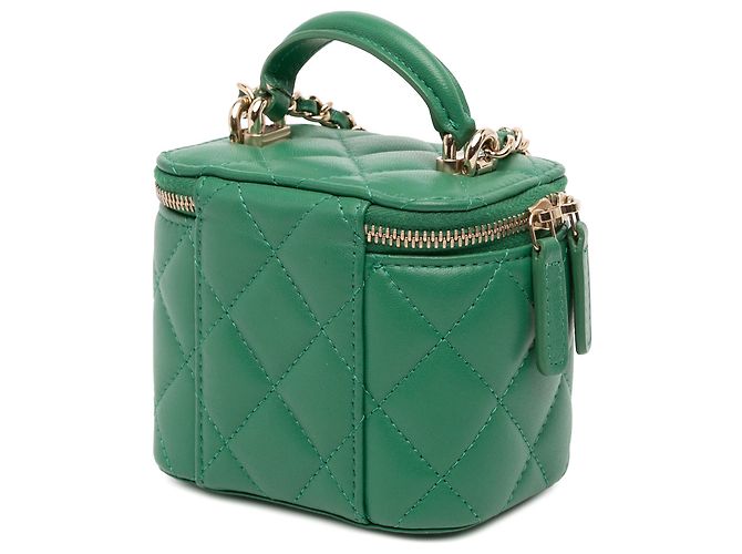 Vanity Chanel Mini CC Verde in Pelle di Agnello Trapuntata con Manico e Catena - vista 2
