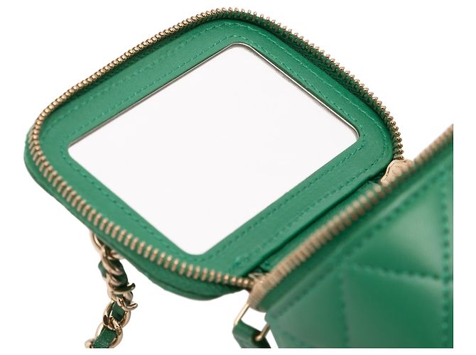 Vanity Chanel Mini CC Verde in Pelle di Agnello Trapuntata con Manico e Catena - vista 8