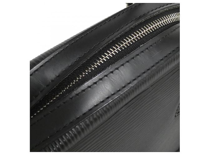 Borsa a mano Bowling Montaigne PM in Epi Louis Vuitton Nero - vista 7