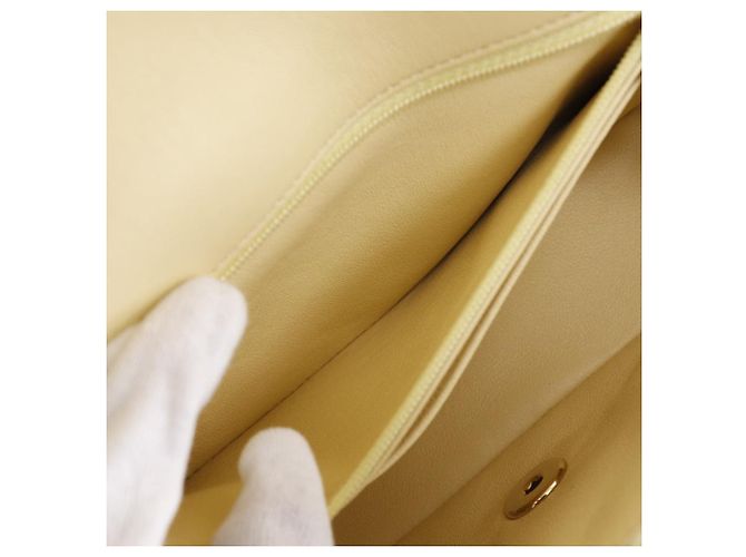 Borsa a Spalla Chanel Mini Matelassé in Tweed Giallo - vista 10