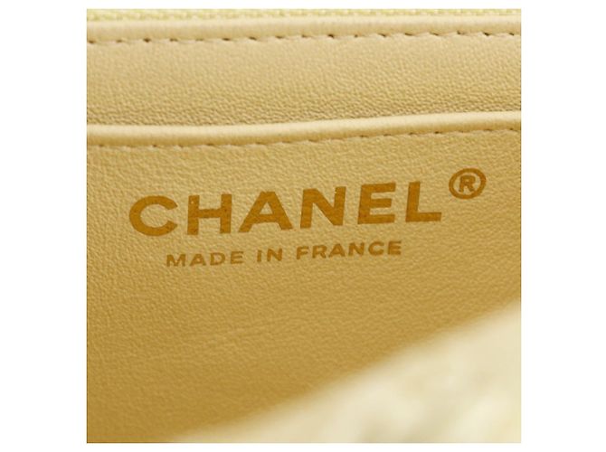 Borsa a Spalla Chanel Mini Matelassé in Tweed Giallo - vista 12