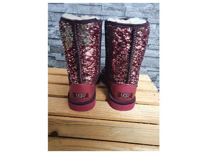 Botines Ugg Classic Short de piel de cordero rojo oscuro Burdeos - vista 4