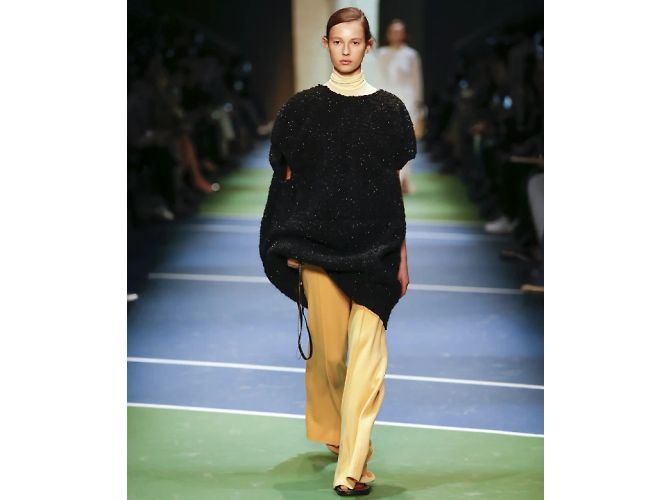 Céline Hose, Modell Flow FW2016 von Phoebe Philo. Orange - Ansicht 4
