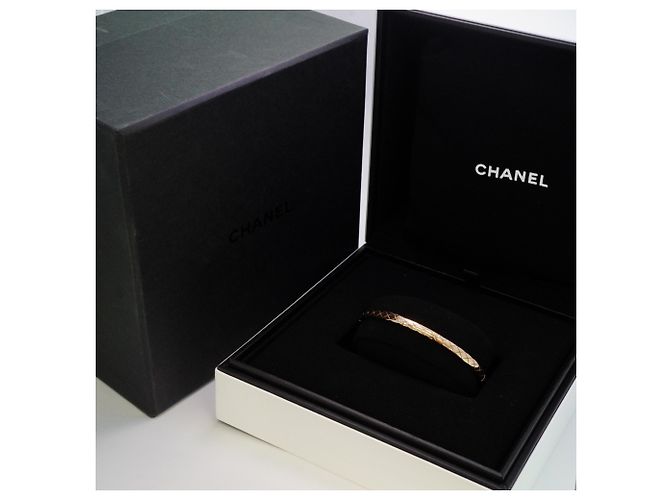 Bracciale Mini Coco Crush di Chanel in Oro Rosa - vista 8