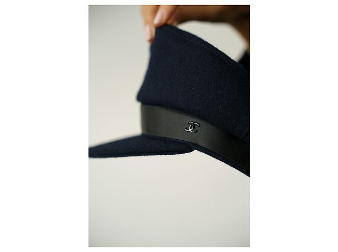 Cappello in feltro blu Chanel con nastri in gros-grain Multicolore - vista 14