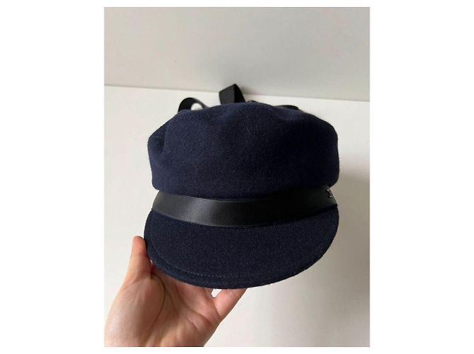 Cappello in feltro blu Chanel con nastri in gros-grain Multicolore - vista 16