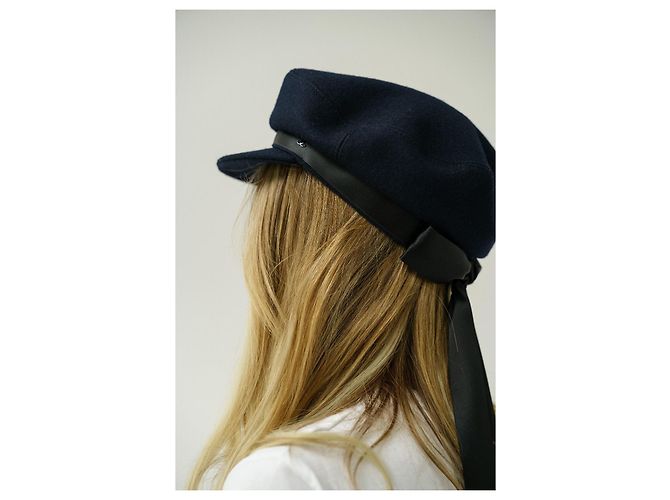 Cappello in feltro blu Chanel con nastri in gros-grain Multicolore - vista 8