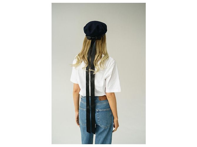 Cappello in feltro blu Chanel con nastri in gros-grain Multicolore - vista 9