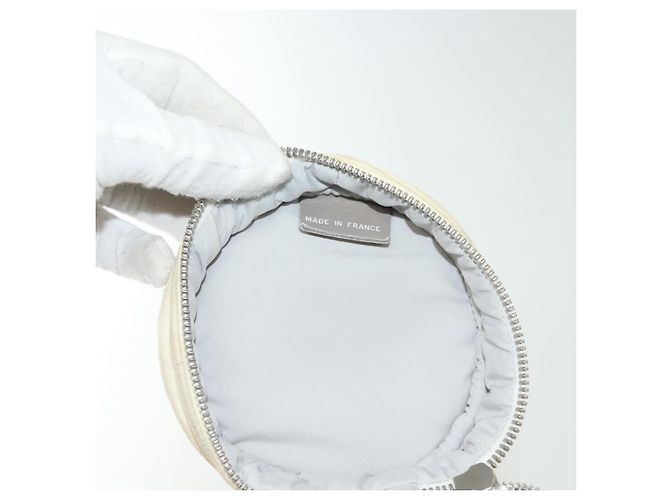 Borsa portabottiglie sportiva CHANEL in nylon bianco argento CC Auth bs28661 - vista 16