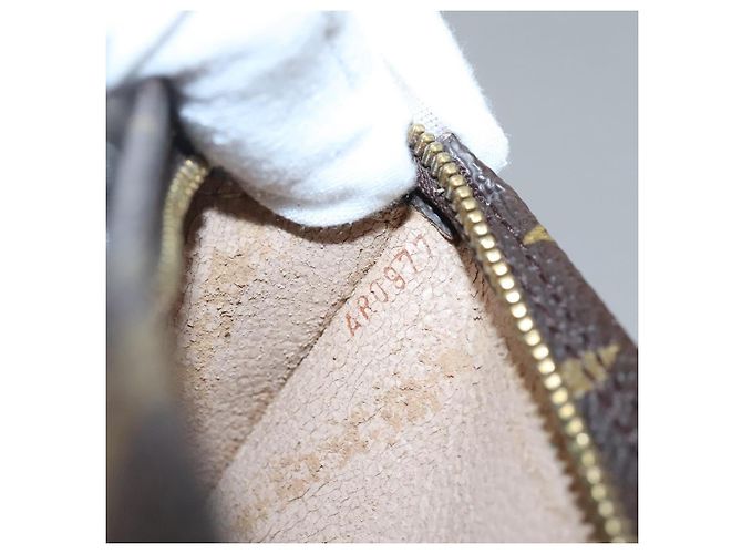 Bucket LOUIS VUITTON Monogramma Secchiello GM Pochette Accessorio LV Auth 138295 - vista 17