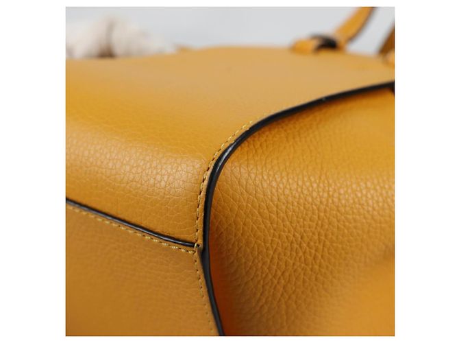 LOEWE Borsa a mano Hammock Compact in pelle gialla Auth 135252M Giallo - vista 14
