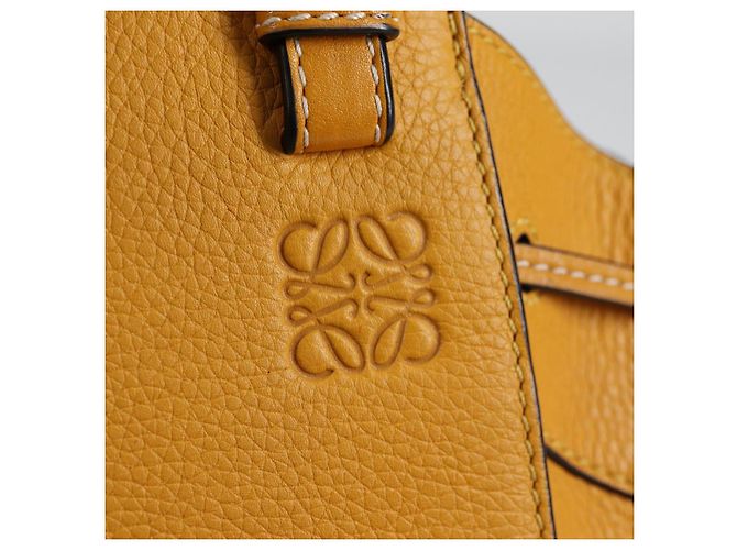 LOEWE Borsa a mano Hammock Compact in pelle gialla Auth 135252M Giallo - vista 17
