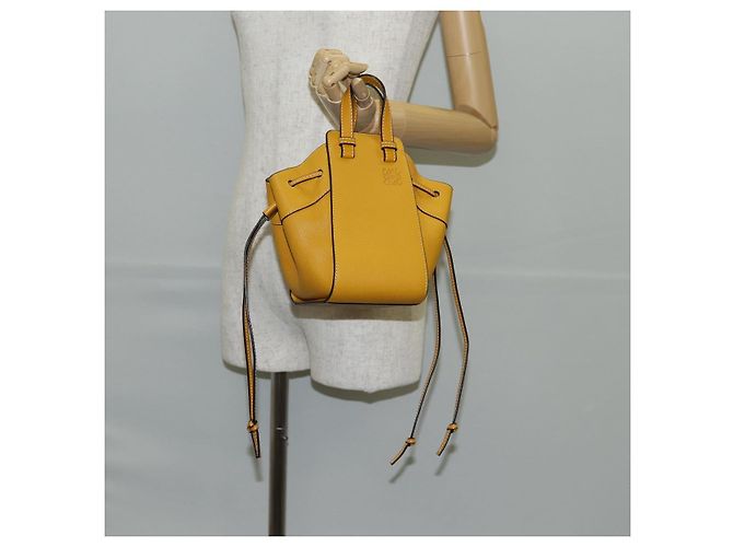 LOEWE Borsa a mano Hammock Compact in pelle gialla Auth 135252M Giallo - vista 21