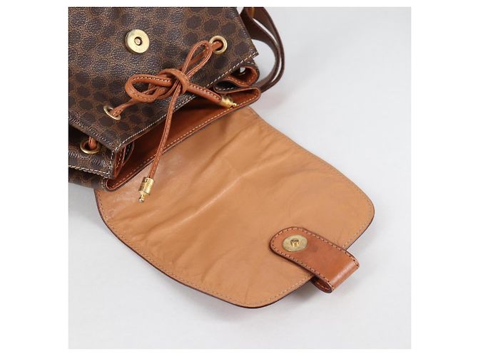 Céline Borsa a Spalla in Tela Macadam CELINE in Pelle PVC Marrone Oro Auth 136201 D'oro - vista 19