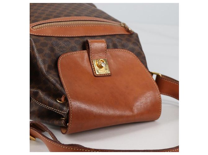 Céline Borsa a Spalla in Tela Macadam CELINE in Pelle PVC Marrone Oro Auth 136201 D'oro - vista 6