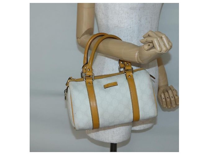 Gucci Borsa GG Supreme in PVC bianco e oro 193604 Auth 141249 D'oro - vista 23
