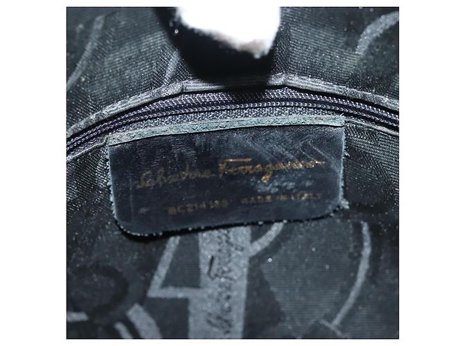 Sac à bandoulière Gancini en cuir noir et or Auth 137871 de Salvatore Ferragamo Doré - vue 15
