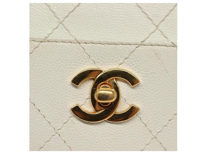 CHANEL Matelasse Chain Shoulder Bag Caviar Skin White Gold CC Auth gh580 Golden - view 15
