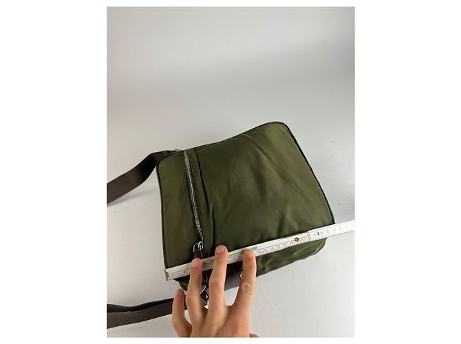 Sac triangle en polyester 2Way vintage Prada vert marron Kaki - vue 11