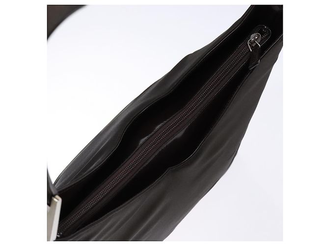 Borsa a Spalla GUCCI in Nylon Marrone Argento 001 3017 Auth 135184 - vista 6
