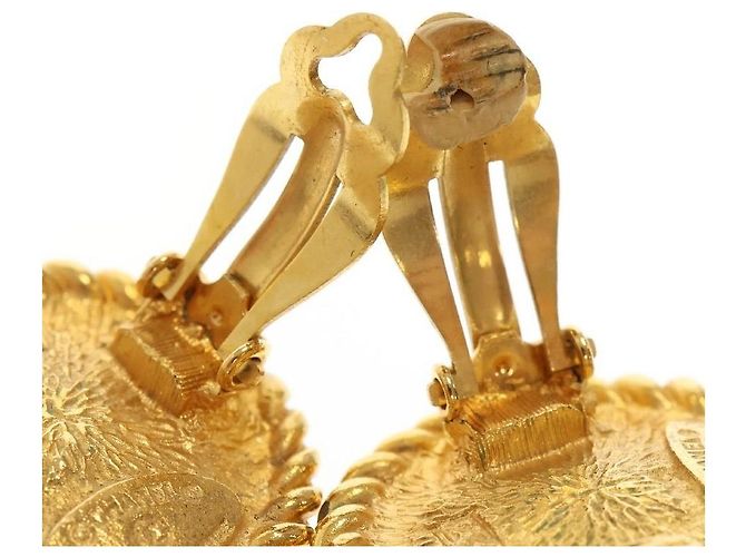 Orecchini Chanel con motivo CC e perla dorati Gold hardware - vista 3