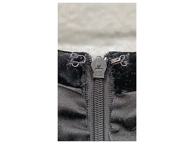 Mono de terciopelo Chanel Collector Otoño/Invierno 1994 Negro - vista 11