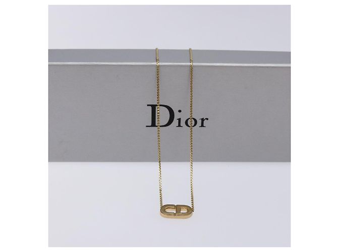 Collana Logo CD Christian Dior in metallo dorato Auth 140832 - vista 13